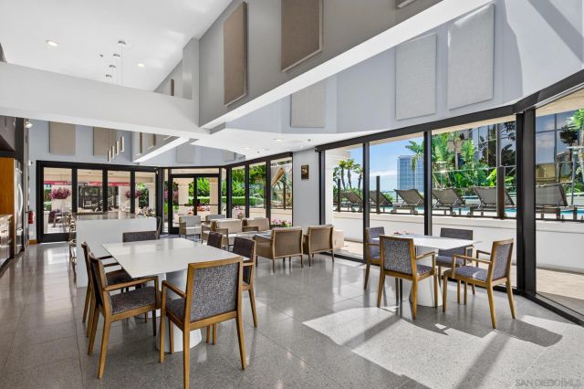 200 Harbor 3001, San Diego, CA 92101
