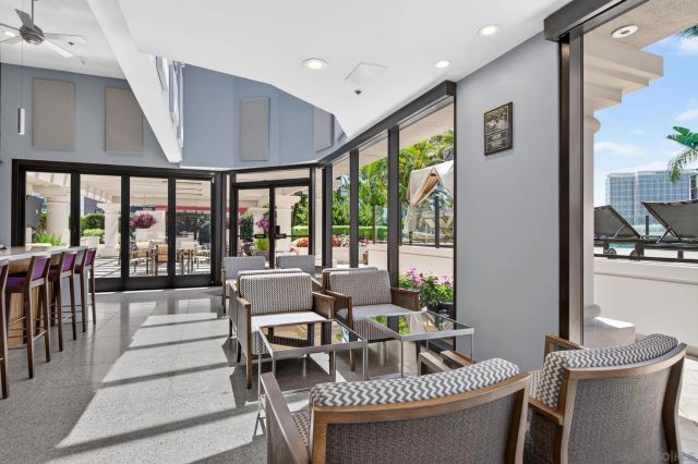 200 Harbor 3001, San Diego, CA 92101