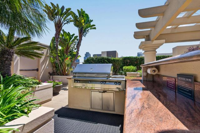 200 Harbor 3001, San Diego, CA 92101