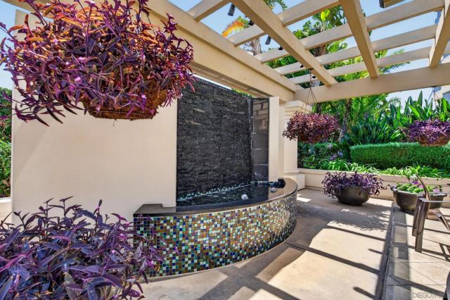 200 Harbor 3001, San Diego, CA 92101