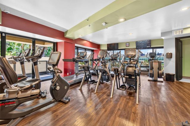 200 Harbor 3001, San Diego, CA 92101