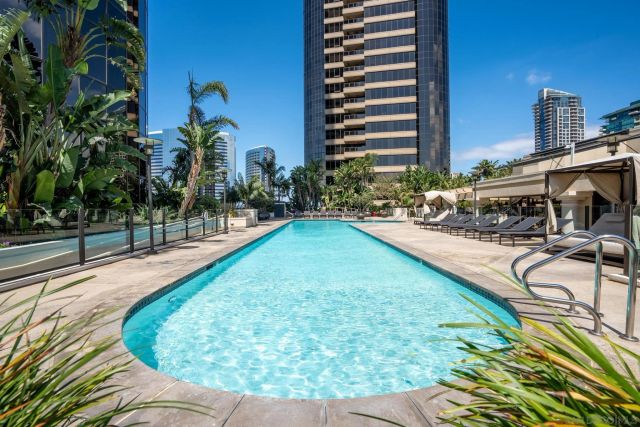 200 Harbor 3001, San Diego, CA 92101