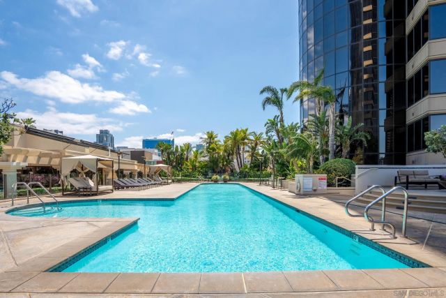 200 Harbor 3001, San Diego, CA 92101