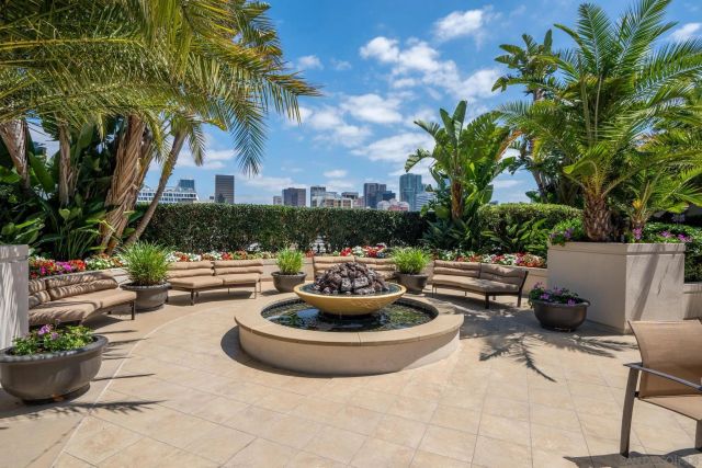 200 Harbor 3001, San Diego, CA 92101