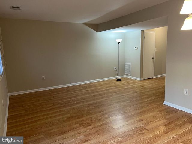 6322 DRACO ST, Burke, VA 22015