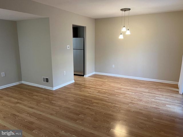 6322 DRACO ST, Burke, VA 22015