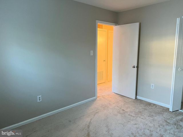 6322 DRACO ST, Burke, VA 22015