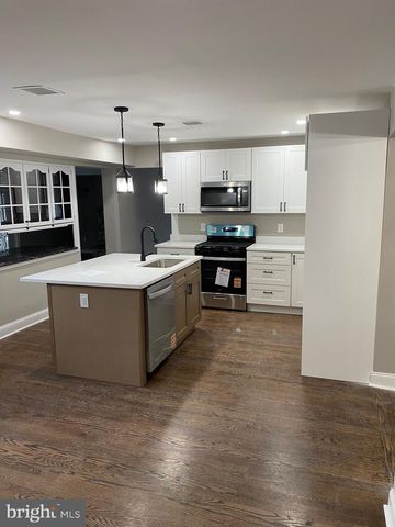 1021 MEETINGHOUSE RD, Ambler, PA 19002