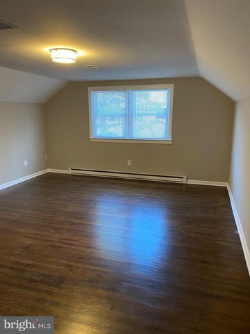 1021 MEETINGHOUSE RD, Ambler, PA 19002