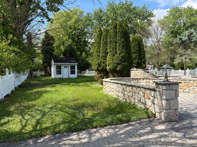 1021 MEETINGHOUSE RD, Ambler, PA 19002