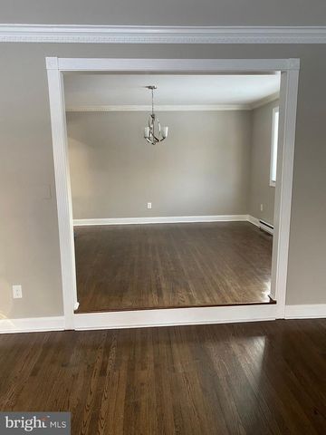 1021 MEETINGHOUSE RD, Ambler, PA 19002