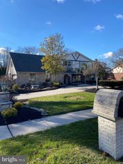 1021 MEETINGHOUSE RD, Ambler, PA 19002