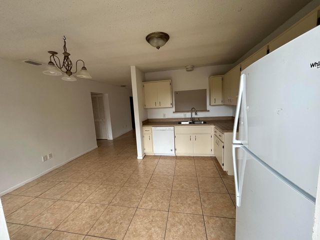 1036 SW 19th Ave Avenue SW, Vero Beach, FL 32962