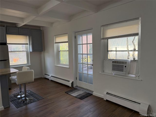 147-53 Grand Central Parkway 1, Jamaica, NY 11435