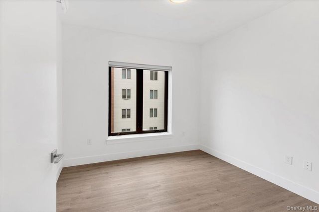 645 NORTH MACQUESTEN PARKWAY 3G, Fleetwood, NY 10552