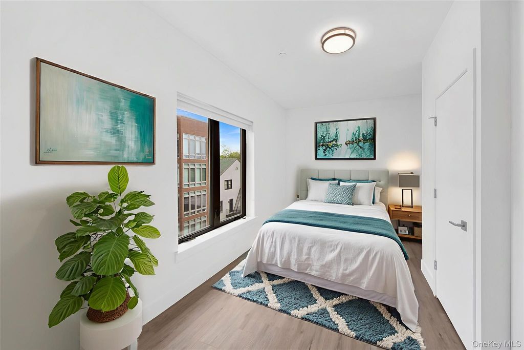 645 NORTH MACQUESTEN PARKWAY 3G, Fleetwood, NY 10552