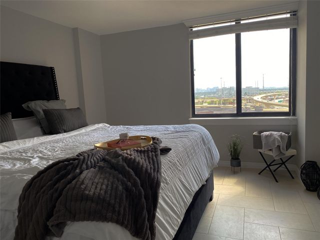 3525 Sage Road 1407, Houston, TX 77056