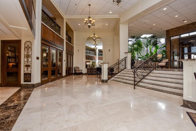 3525 Sage Road 1407, Houston, TX 77056