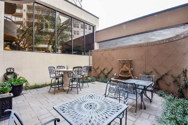 3525 Sage Road 1407, Houston, TX 77056