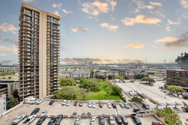 3525 Sage Road 1407, Houston, TX 77056