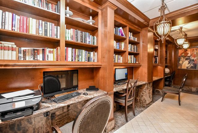 3525 Sage Road 1407, Houston, TX 77056