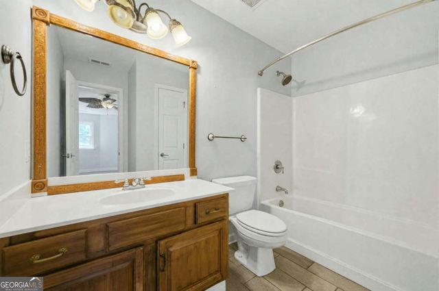 5258 Amberton Court NW, Powder Springs, GA 30127