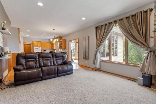 5721 103rd Avenue N, Brooklyn Park, MN 55443