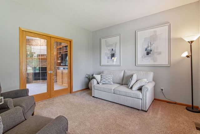 5721 103rd Avenue N, Brooklyn Park, MN 55443