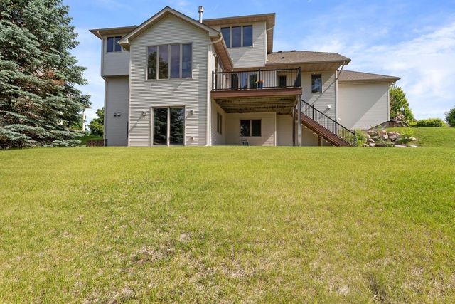 5721 103rd Avenue N, Brooklyn Park, MN 55443