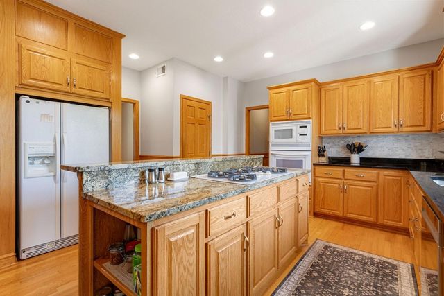 5721 103rd Avenue N, Brooklyn Park, MN 55443
