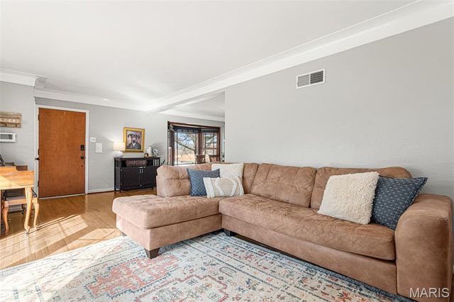 3470 Regal Place, St Louis, MO 63139