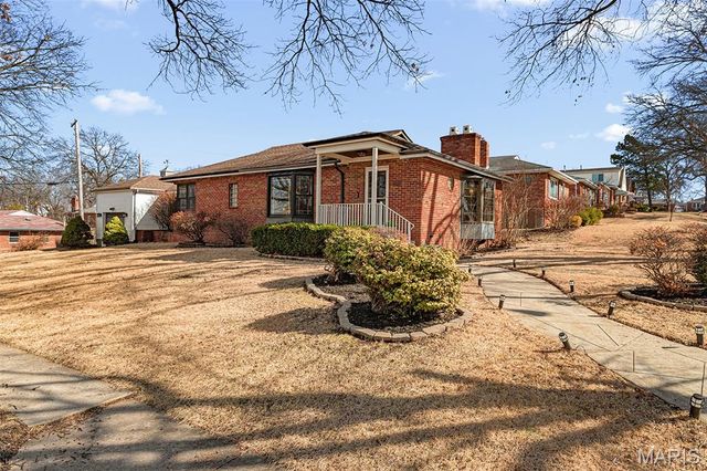 3470 Regal Place, St Louis, MO 63139