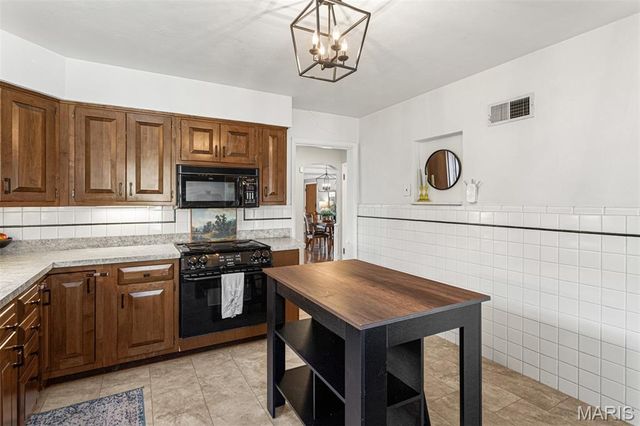 3470 Regal Place, St Louis, MO 63139