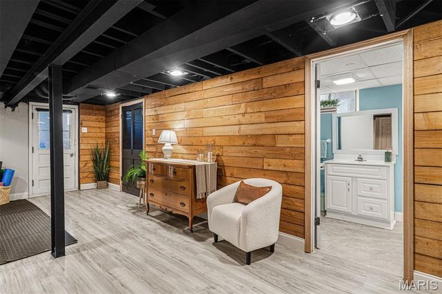 3470 Regal Place, St Louis, MO 63139