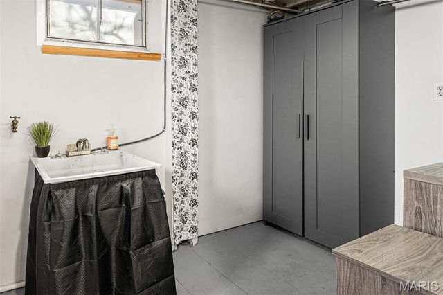 3470 Regal Place, St Louis, MO 63139