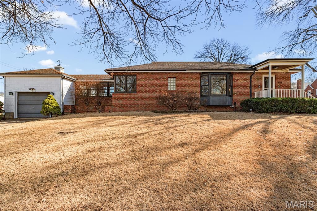 3470 Regal Place, St Louis, MO 63139