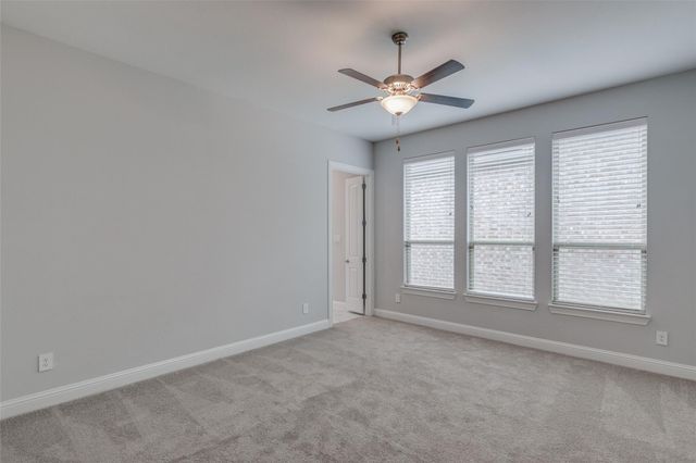 4322 Maple Bloom Drive, Arlington, TX 76005