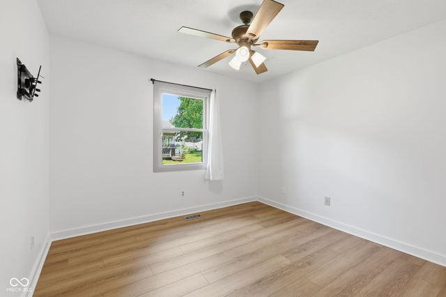 329 N East Street, Westfield, IN 46074