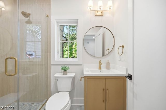 176 Harrow Rd, Westfield Town, NJ 07090