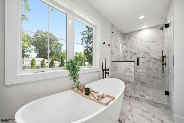 176 Harrow Rd, Westfield Town, NJ 07090