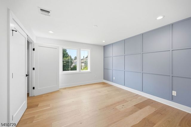 176 Harrow Rd, Westfield Town, NJ 07090
