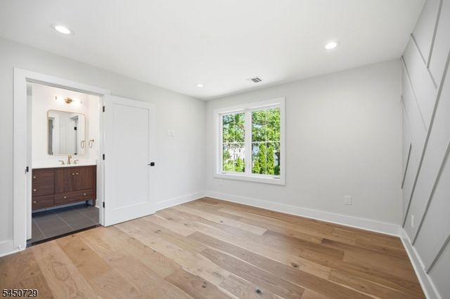 176 Harrow Rd, Westfield Town, NJ 07090