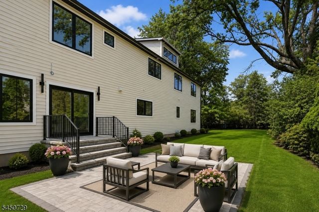 176 Harrow Rd, Westfield Town, NJ 07090