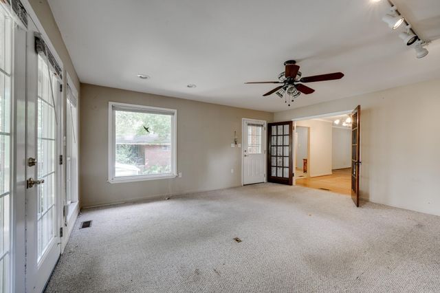 46 Lakeshore Drive, Little Rock, AR 72204