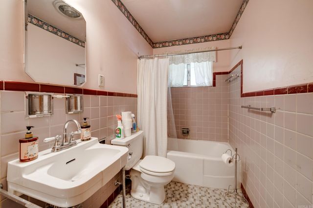 46 Lakeshore Drive, Little Rock, AR 72204