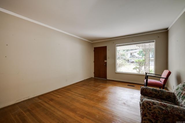 46 Lakeshore Drive, Little Rock, AR 72204