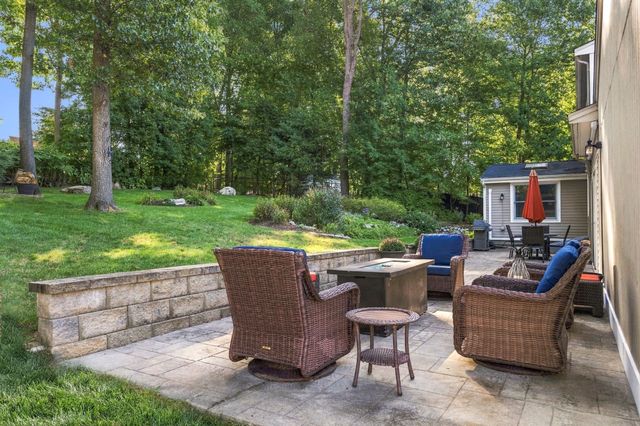 4 Kristin Ln, Canton, MA 02021