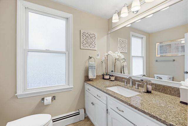 4 Kristin Ln, Canton, MA 02021