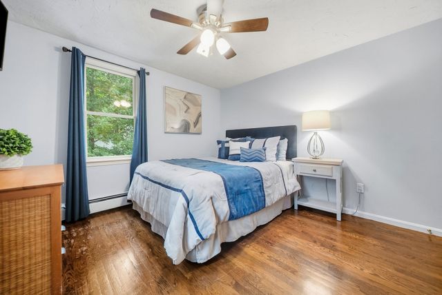 4 Kristin Ln, Canton, MA 02021