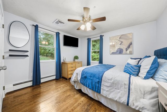4 Kristin Ln, Canton, MA 02021